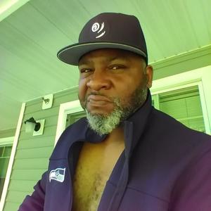 Gangsta ft. Chlla and Alazae(feat. Chlla & Alazae) (Explicit)