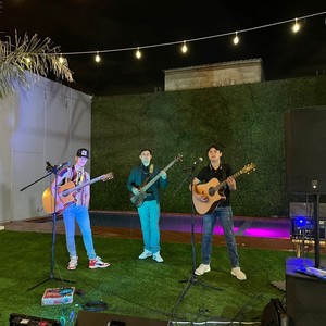 Paz En Este Amor (feat. Nueva Expectativa)