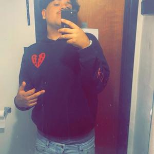 I HOP ON A TRACK (Explicit)