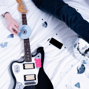 Arsch an Arsch. (Explicit)