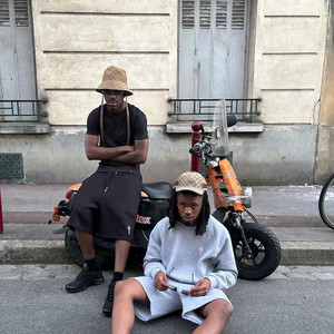 VOU TOMAR BALINHA E VOU TIRAR A ROUPA (Explicit)