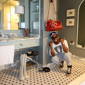 N Miami Ave (feat. Scan) (Explicit)