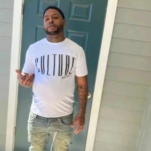 switches(feat. mmmfbbyjoe) (Explicit)