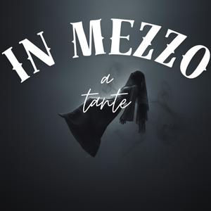 in mezzo a tante (Explicit)