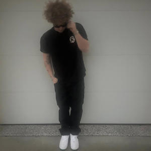 STRACTED - not average (feat. whotfis2k) (Explicit)