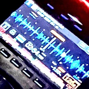 MOON (feat. FindAvalon & 5limm)