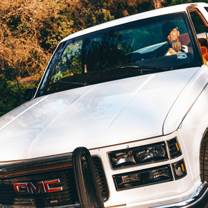 BESITOS Y LEALTAD (Explicit)