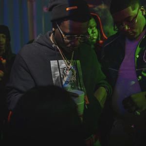 Favorite buyer (feat. Superthrowed fay fay, Juicester & Ghost 53206) (Explicit)