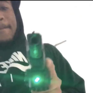 Moshpit (feat. joeyxlz) (Explicit)