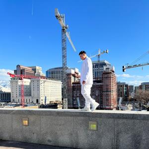 ** Leader (Explicit)