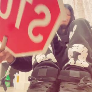 •stopdikkeatinn• (feat. ciyahsaint) (Explicit)