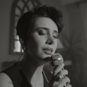 İki Kadın Bir Adam