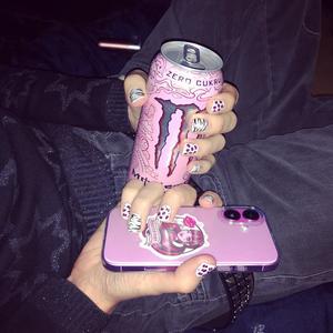 london tipton (feat. młody hubson & MatWyre) (Explicit)