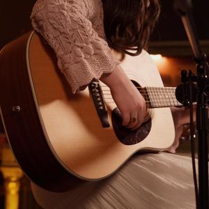 Rachel James (Live at Rugs Unplugged)