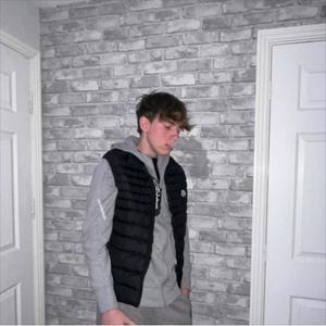 No Longer Heartbroken (feat. Astral Phoneix) (Explicit)