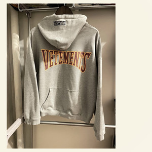 VETEMENTS