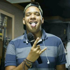 Barriguinha Saliente