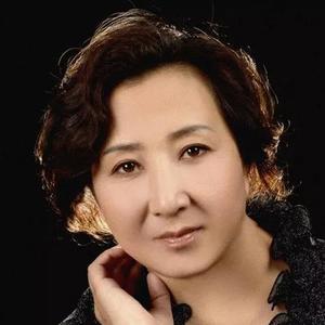 那些具体而仔细的生活，养育着人生的希望（戴虹《过去的生活》）