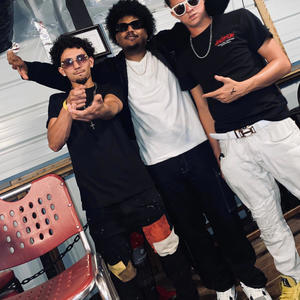 Who is U? (Im2Slime) (Explicit)