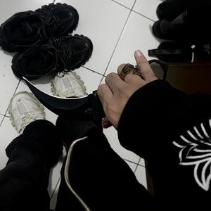 betray (feat. CaliCash)