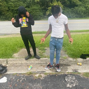 Evil Twins (feat. 0nly_E3 & Ynlbrent) (Explicit)