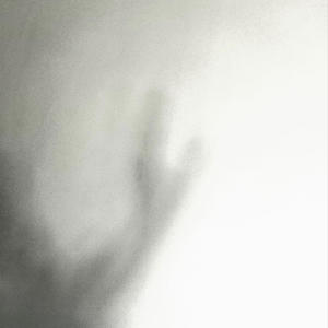 Climbing up the walls (Acoustic)