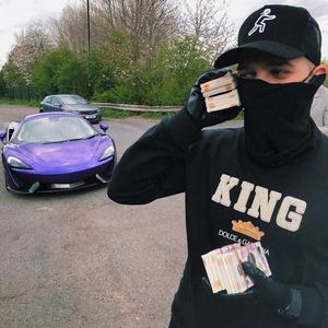 Hiénák(feat. Imprese) (Explicit)