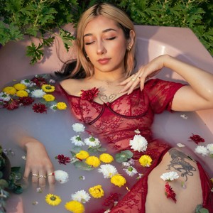 Me Tienes (Explicit)