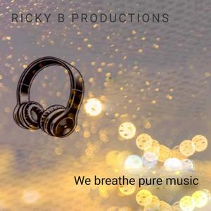 We breathe pure music