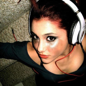 Cant feel nothin (feat. FarrellB) (Explicit)