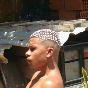 EU SOU FAIXA PRETA E ELA ME ODEIA (Explicit)