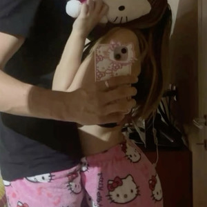 ชุดนอนไม่ได้นอน (Explicit)