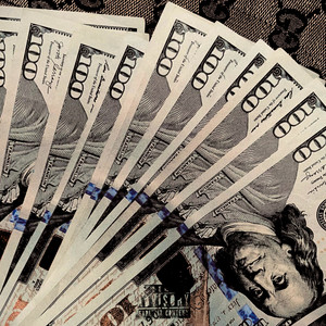 Ni Con Money (Explicit)