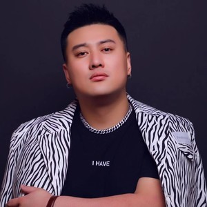 威震八方 (伴奏)