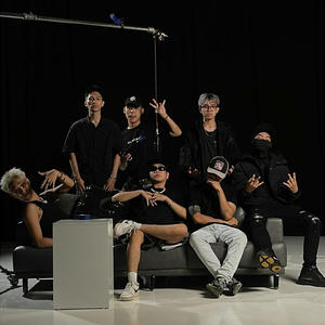 Clingy (feat. Nguyên Quốc)