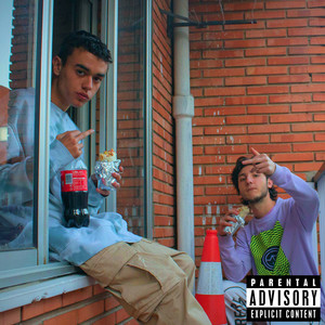 Mirando El Atardecer (Explicit)