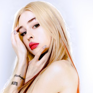 не любовь (Explicit)