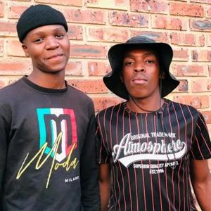 Amabhoza (feat. Young Blaq & T'mo Wamodimo)