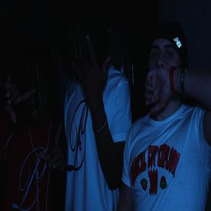 easy (feat. TyySzn) (Explicit)