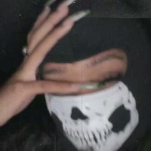 G.L.F (feat. Aliversee)