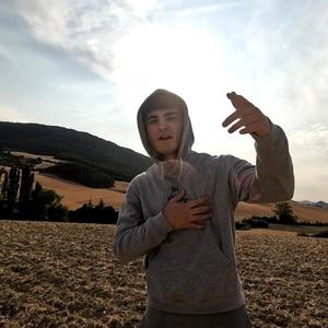 Sigo pensándote (feat. Bideak) (Explicit)