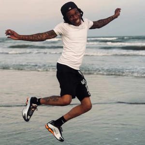 Can't Let You Go (feat. JBakes) (Explicit)