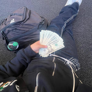 pockets fat (Explicit)