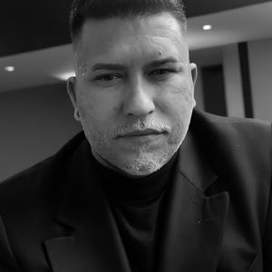 Por Trás do sorriso