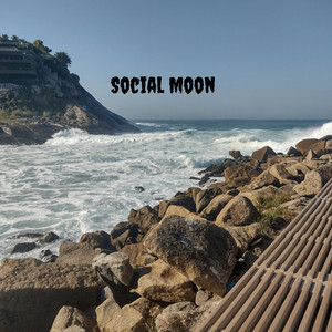 Social Moon