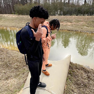 Freaks (feat. Shan2wavvy) (Explicit)