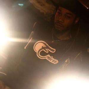 HUNGRY(feat. SLINGA & X THA ART) (Explicit)