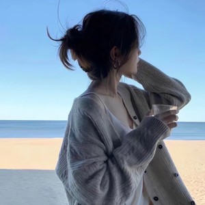 微风滴雨落花飞