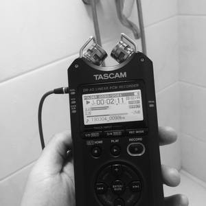 这首歌的名字就叫“懵”