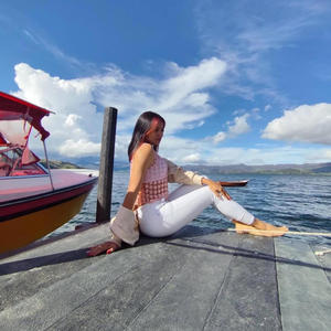 Esmeralda (feat. Gutter)